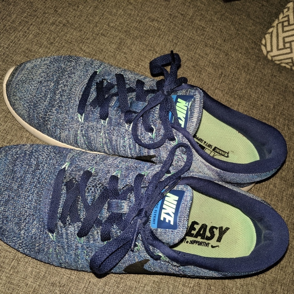 Nike shoes